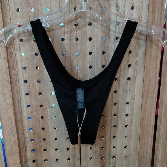 SKIMS Black Thong Bottom - Picture 4 of 7